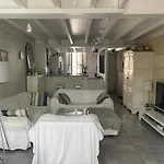 Havre Urbain Avec Piscine Et Clim Сasa de vacaciones