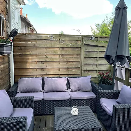 Maison Entierement Climatisee Avec Terrasse Et Piscine *