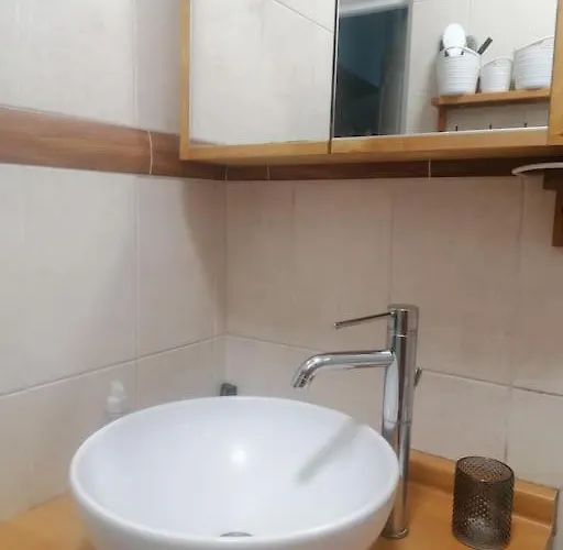 Parenthese Urbaine De Charme Avec Piscine Et Clim بيت للعطل