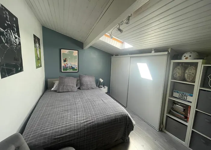 Parenthese Urbaine De Charme Avec Piscine Et Clim بيت للعطل *