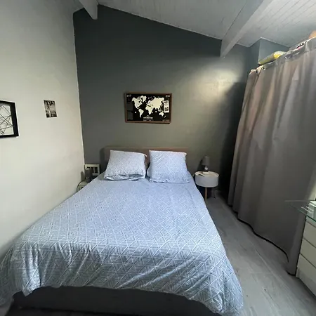 Charmante Echappee Urbaine Avec Piscine Et Climatisation